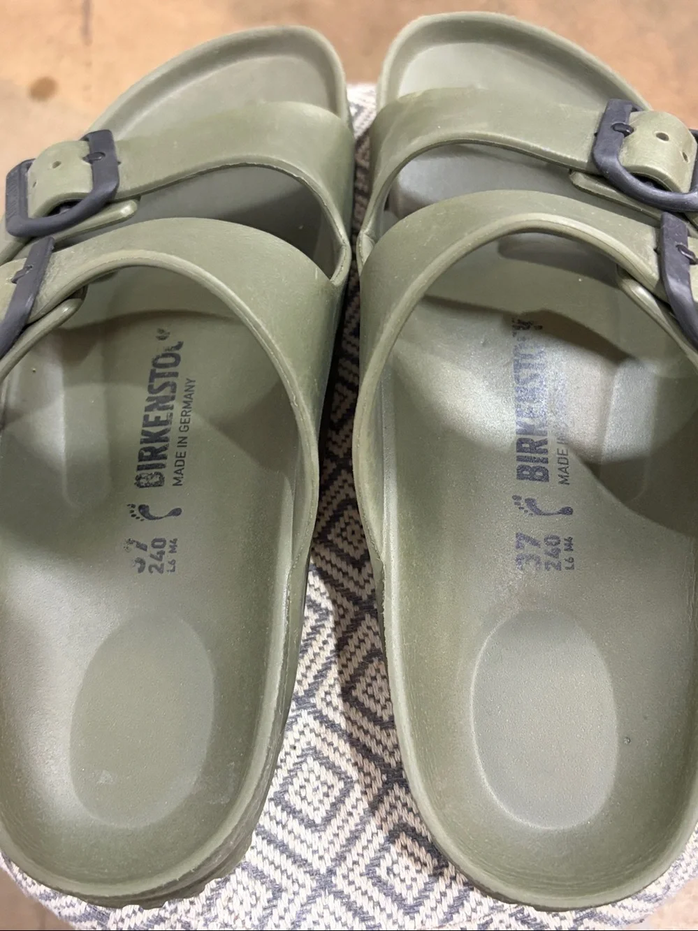 Birkenstock Arizona EVA Khaki Olive Green Sandals Womens EU 37 US 6 6.5